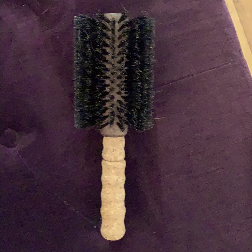 Ibiza boar bristle brush.